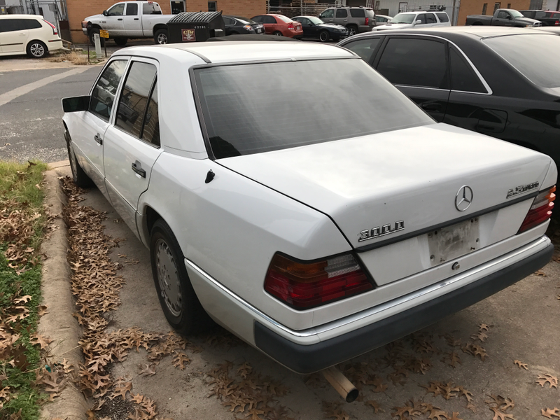 Illustration for article titled Cool Car of the Day - 1993 Mercedes-Benz 300D 2.5 Turbo